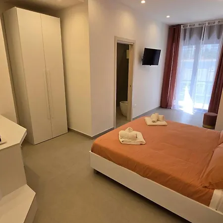 Marieclaire לינה וארוחת בוקר