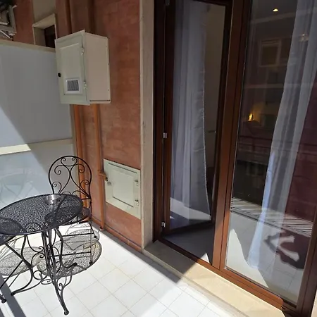 Marieclaire לינה וארוחת בוקר