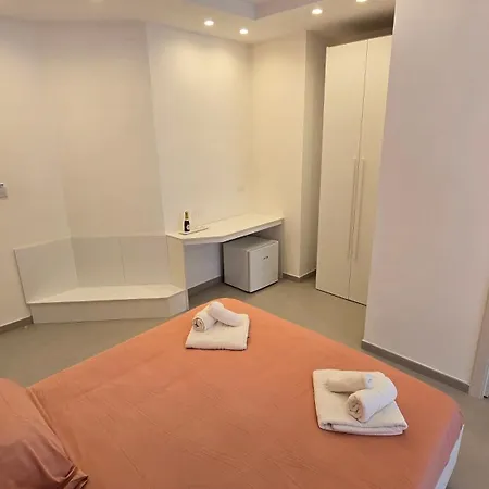 לינה וארוחת בוקר Marieclaire