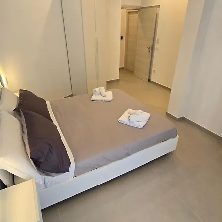 Marieclaire לינה וארוחת בוקר