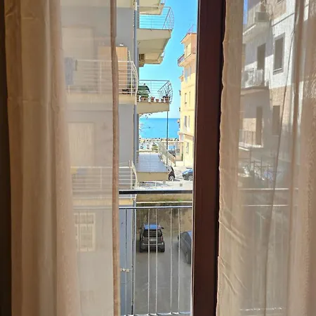 Marieclaire לינה וארוחת בוקר