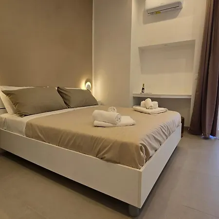 לינה וארוחת בוקר Marieclaire