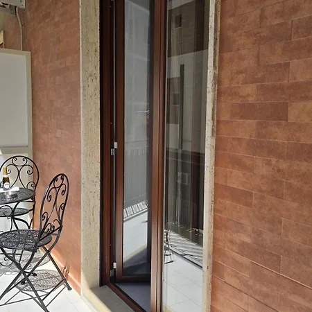 Marieclaire לינה וארוחת בוקר